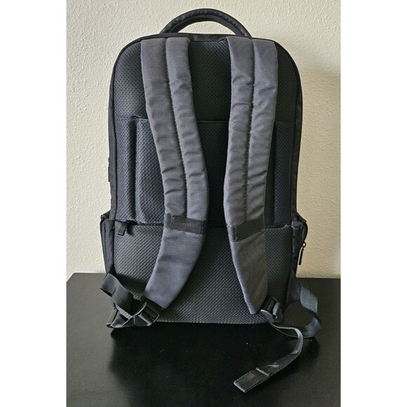 Lenovo Case Bo TP Pro (4X40Q26383) Backpack For ThinkPad 15.6'' - Gray - Picture 4 of 16